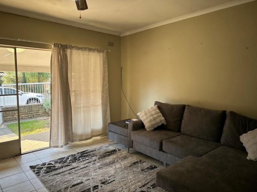 2 Bedroom Property for Sale in Rustenburg Central North West